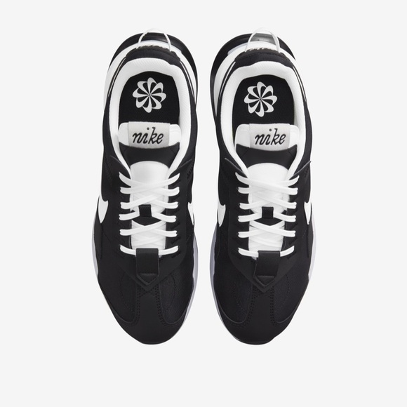 {Nike} Air Max pre-day sneaker - Picture 3 of 5